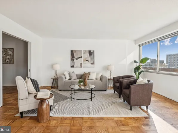 5500 Friendship Blvd APT 2019N, Chevy Chase, MD 20815