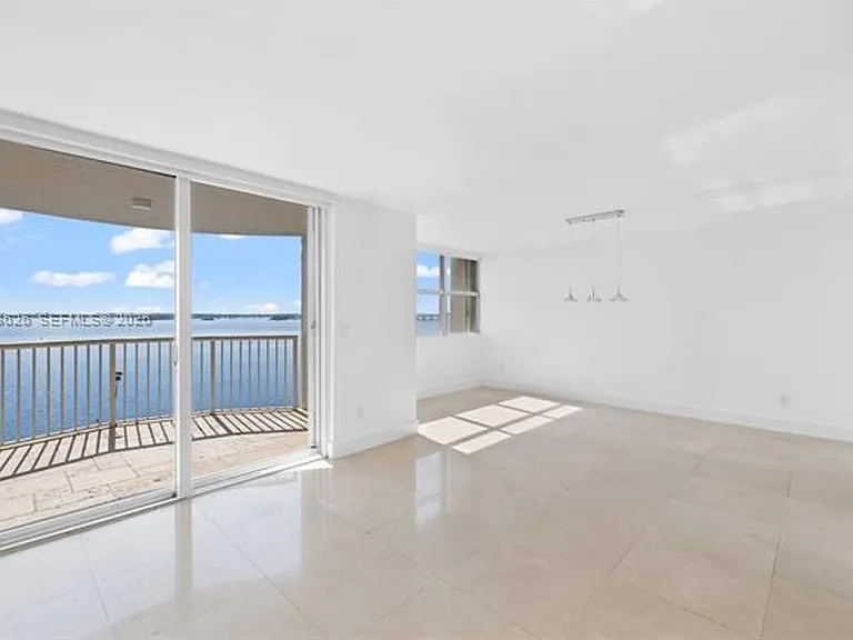 1420 Brickell Bay Dr #CU-1001A — Photo 10