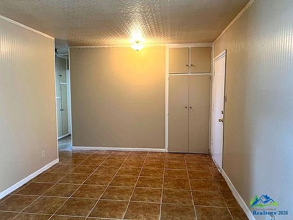 3rd image of 120 Manzanita St