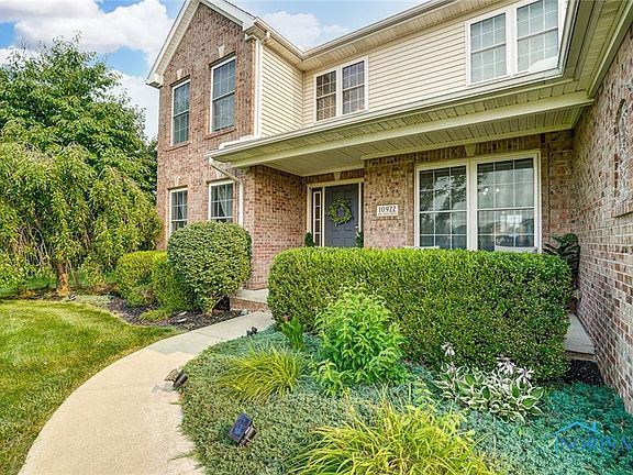 3rd image of 10922 Bay Trace Dr