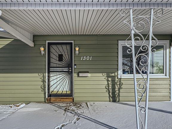 3rd image of 1301 W Tennessee Avenue