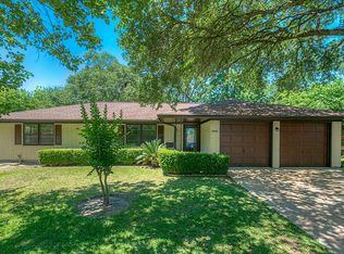 1905 N Roberson St, Conroe, TX 77301