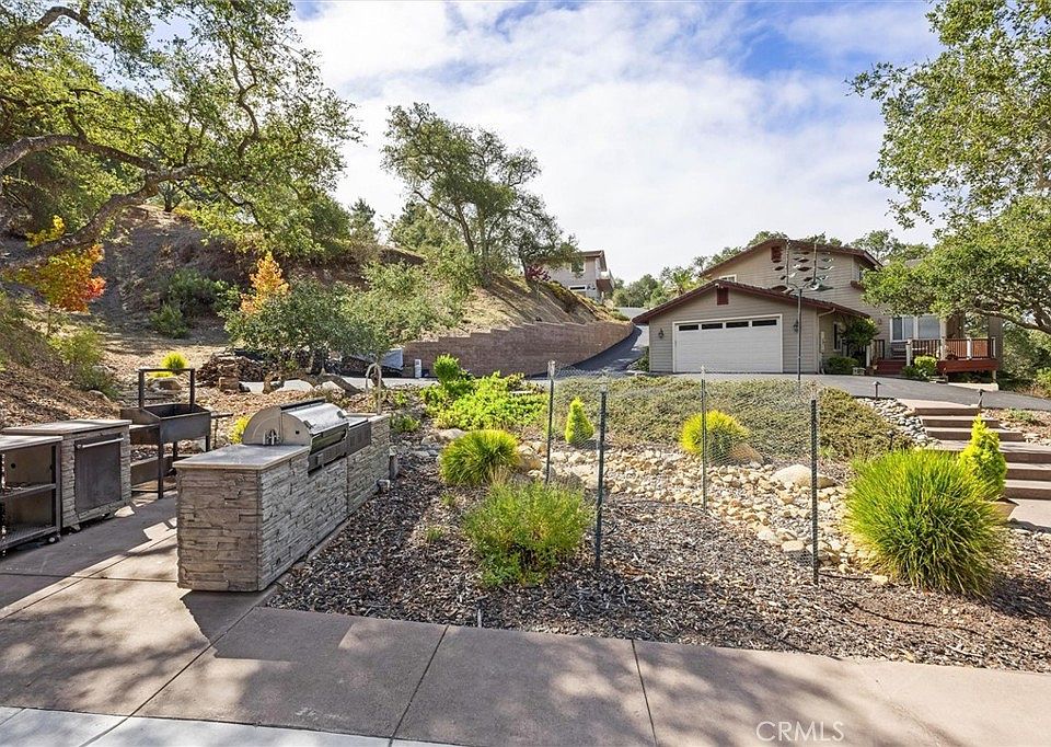 1st image of 155 Moore Ln