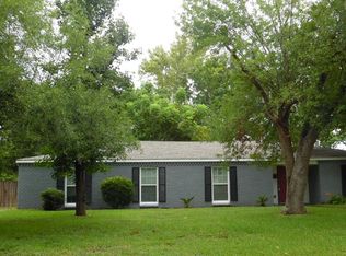 4434 Brookfield Dr, Houston, TX 77045