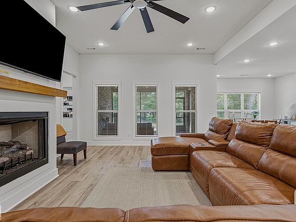 5th image of 4308 Lynx Ln