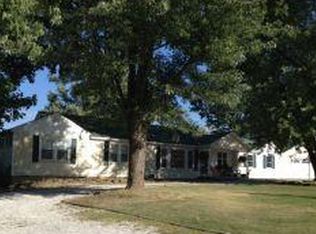 915 S Duquesne Rd, Joplin, MO 64801