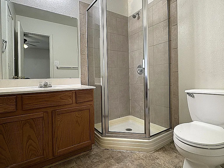 152 Ryan Cir #B — Photo 11