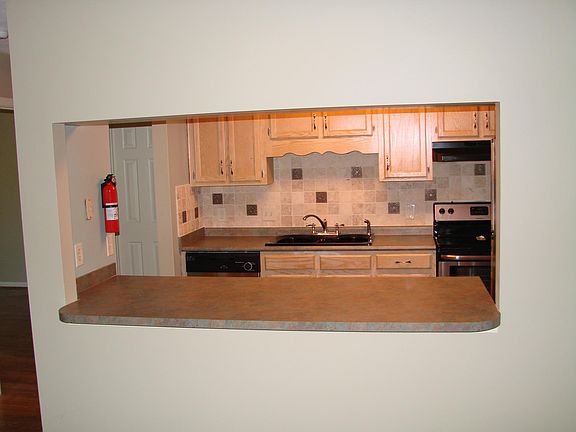2nd image of 625 Brentmeadow Cir