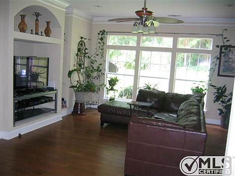 5th image of 9161 Shoal Creek Dr #6