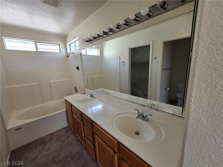 2506 Lady Elizabeth Ct — Photo 29