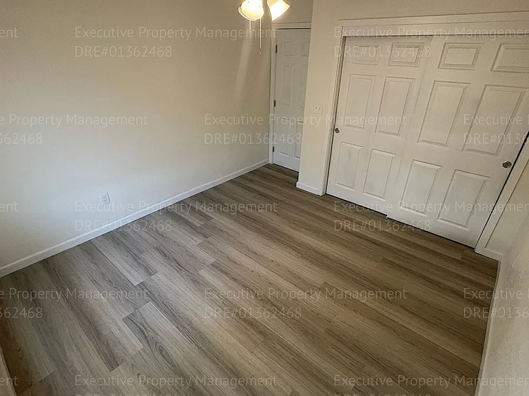 1928 Doolittle Ave — Photo 12