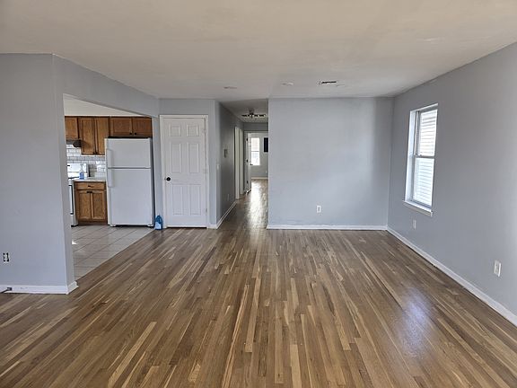 5th image of 179 Orchard St Floor 2