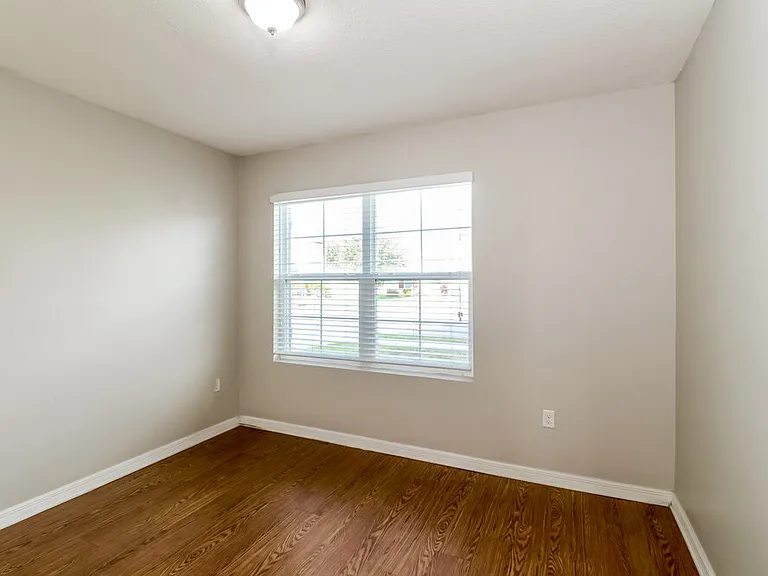 586 Hartford Heights St — Photo 16