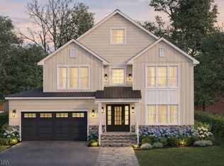 42 Charles St, Livingston Twp., NJ 07039