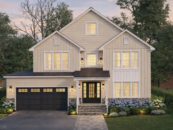 42 Charles St, Livingston Twp., NJ 07039