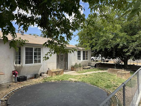 4th image of 44622 Holtville Ave