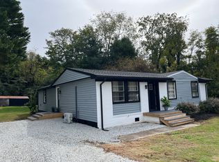 107 Court St, Lovingston, VA 22949