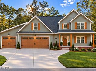 40 Diamondhead Dr S, Pinehurst, NC 28374