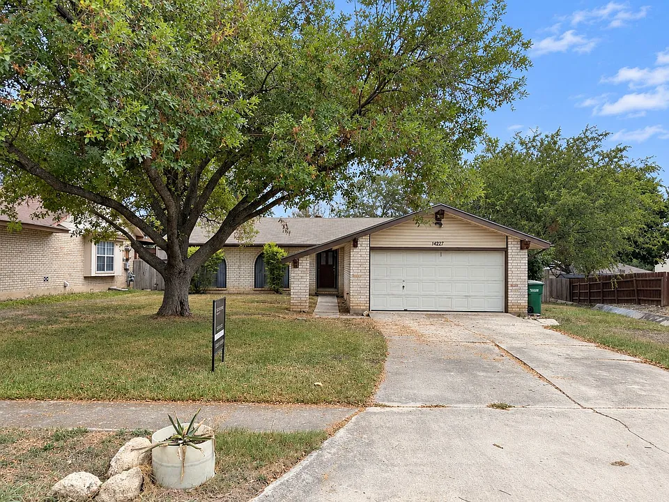 14227 Ridge Meadow Dr