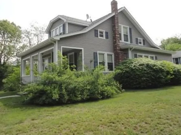 208 Saint Paul St, North Smithfield, RI 02896