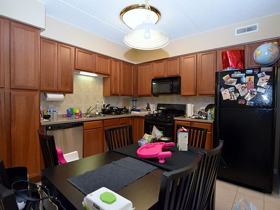 5th image of 8727 W Bryn Mawr Ave APT 208