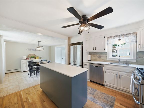 5th image of 105 Locke Rd