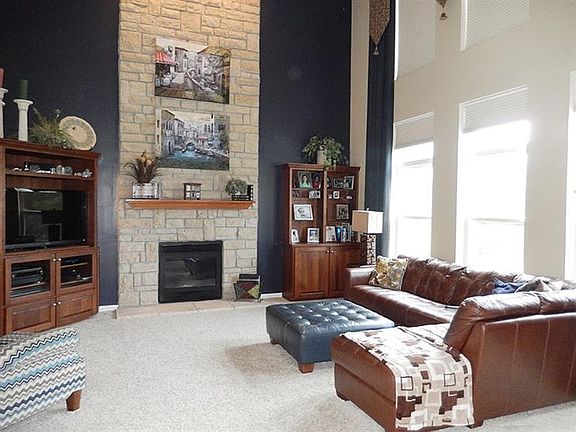 4th image of 8033 Royal Fern Ct