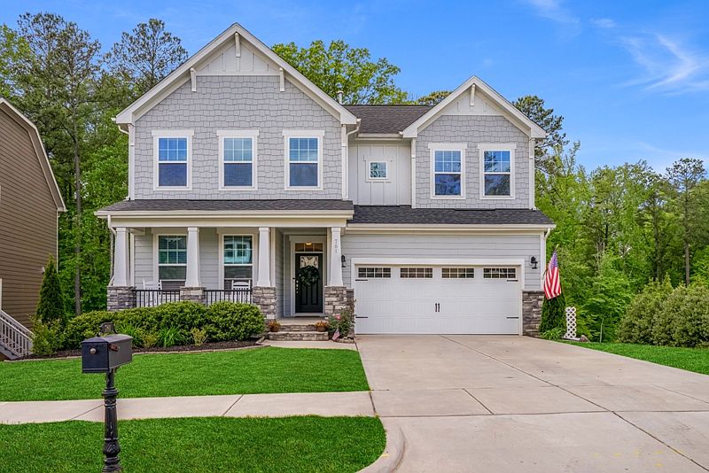 1st image of 781 Ancient Oaks Dr
