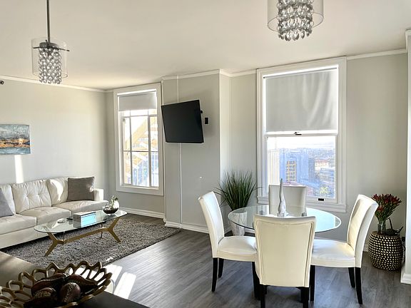 2nd image of 702 Ash St Unit 1001