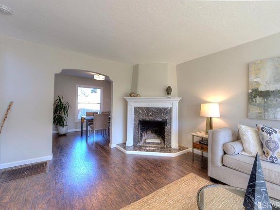 3rd image of 121 A St
