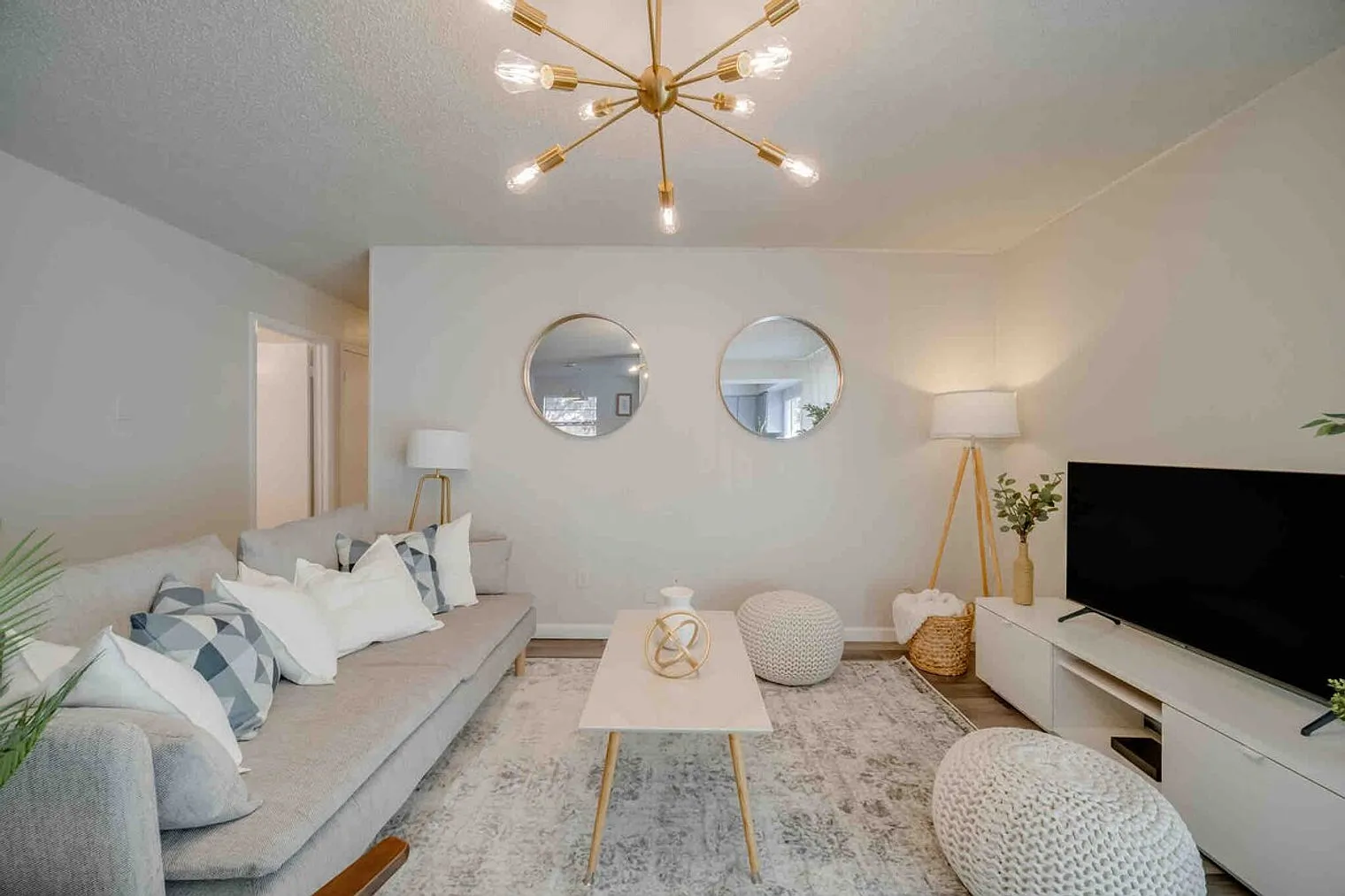 4 bed, 2.0 bath, 1323 sqft, $5,911 — Photo 1