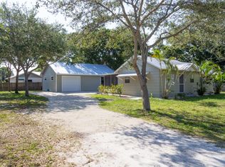 1018 Hand Ave, Sarasota, FL 34232