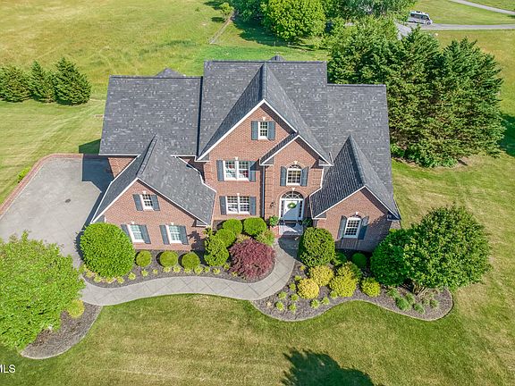 4th image of 151 Laurel Ridge Dr