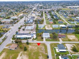 1941 SW Santa Barbara Pl, Cape Coral, FL 33991