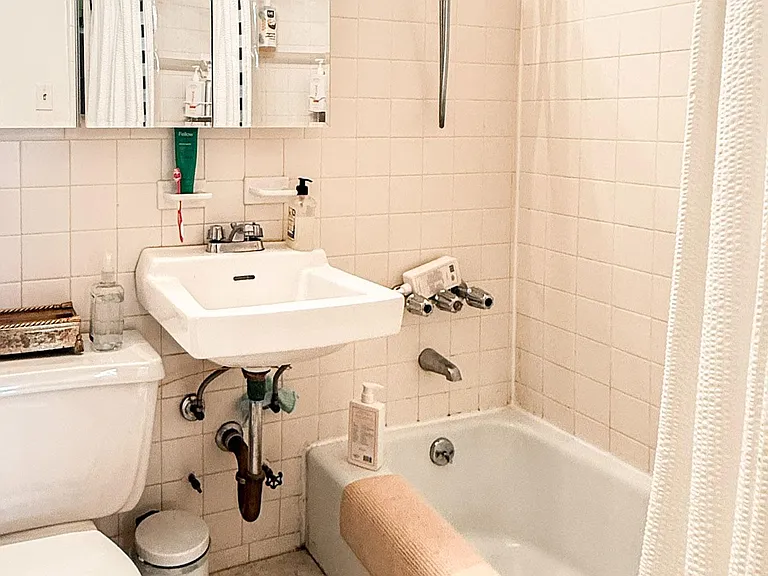 127 W 81st St #A — Photo 5