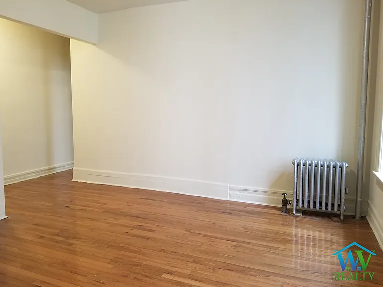 2376 Ryer Ave #B1 — Photo 4