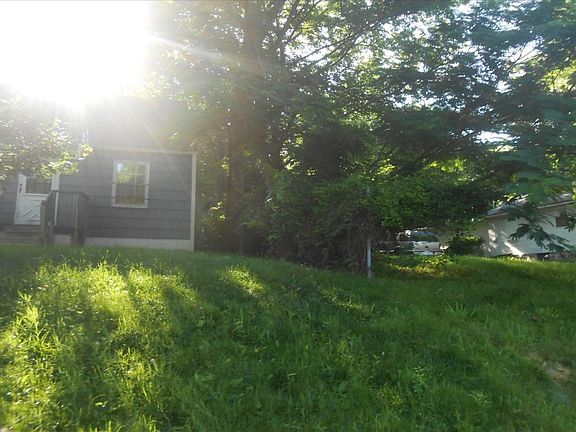 2nd image of 4321 Myrtle Ave
