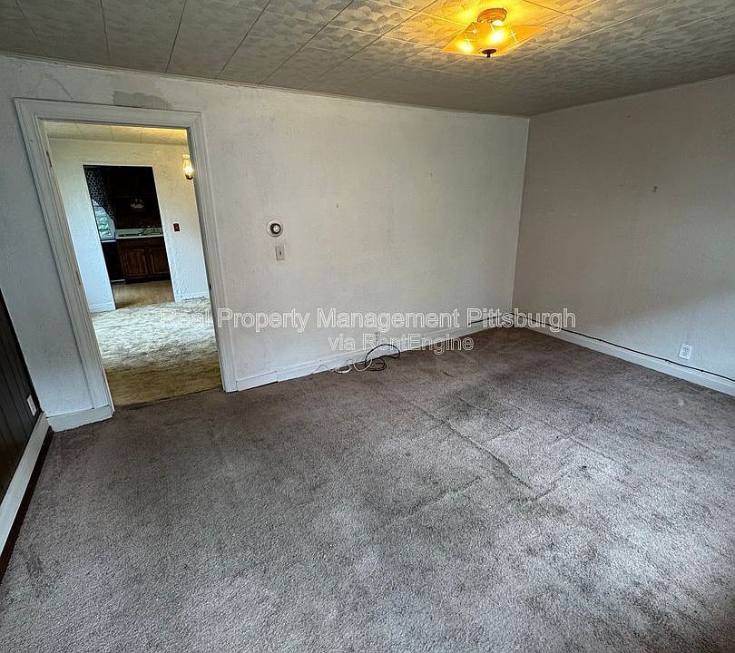 1st image of 2812 Edwards Way