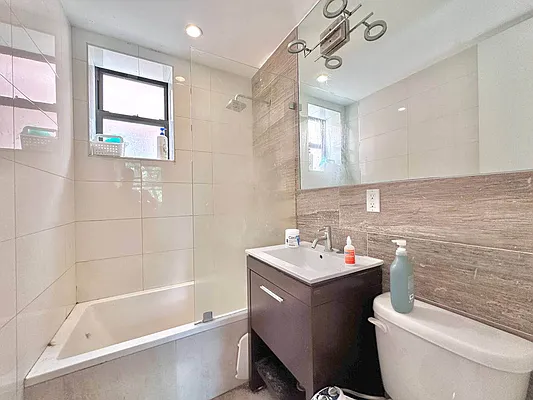 Rented by Doorway NYC, LLC | media 22