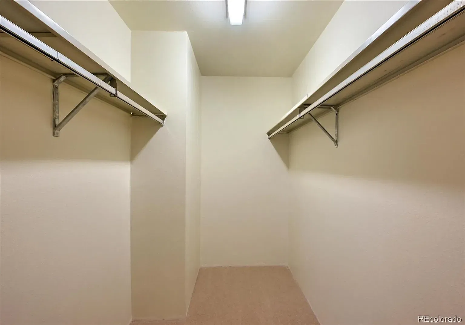 1 bed, 734 sqft, $1,550 — Photo 4