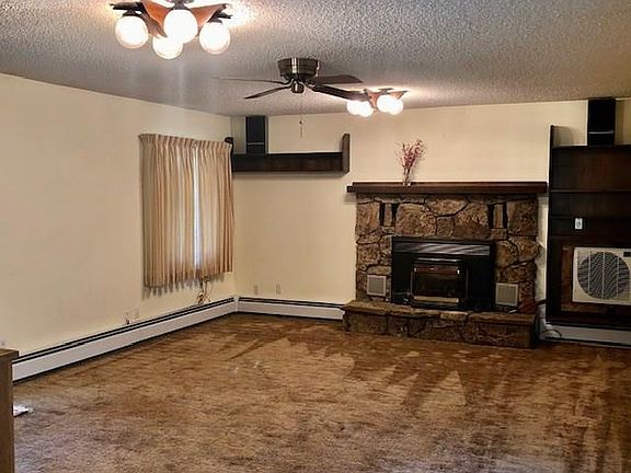2nd image of 522 Dinwoody Cir
