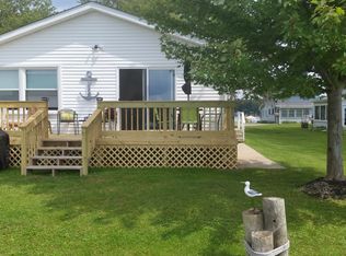 21 North Dr, Brooklyn, MI 49230
