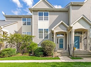 1492 Savannah Ct, Gurnee, IL 60031