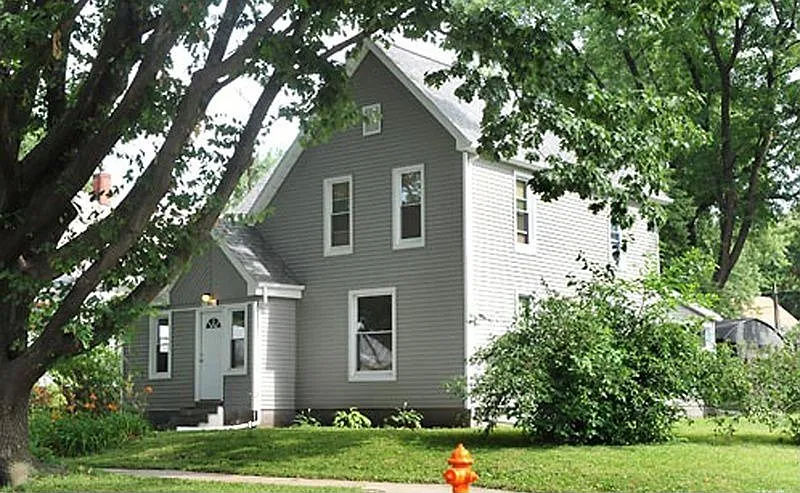 411 W Vine St photo 1