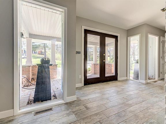 2nd image of 9909 Holliston Ct