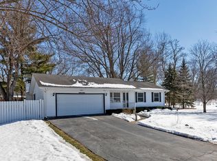 4N125 Avard Rd, West Chicago, IL 60185