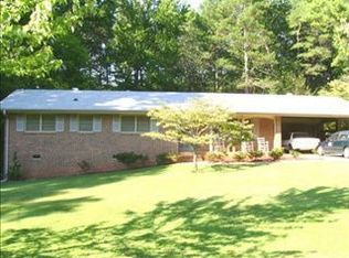 2575 W Rugby Ave, East Pt, GA 30344