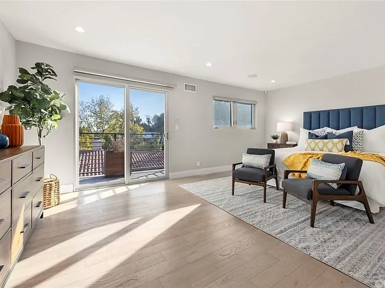 3651 Lowry Rd — Photo 20