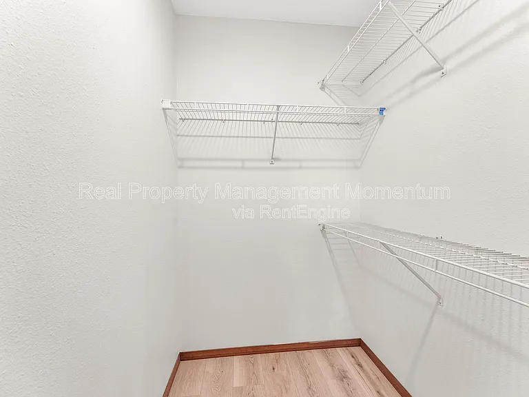 3251 W Scott St — Photo 15