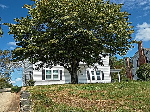 3rd image of 550 W Main St